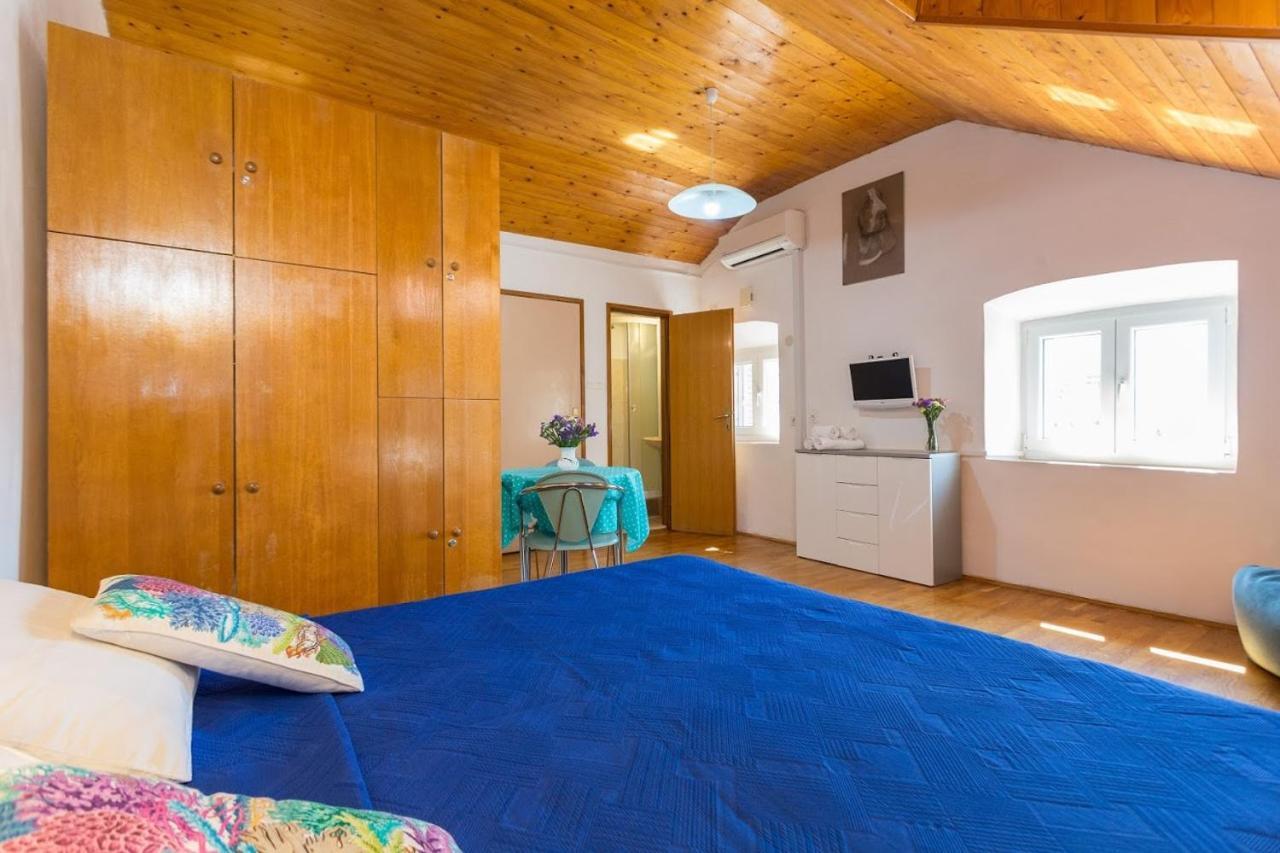 Peppino - Old Town Appartement