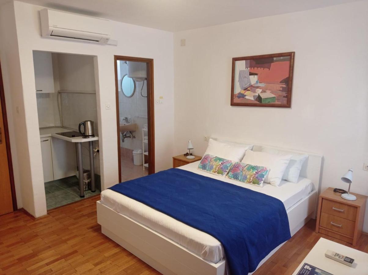 Peppino - Old Town Appartement