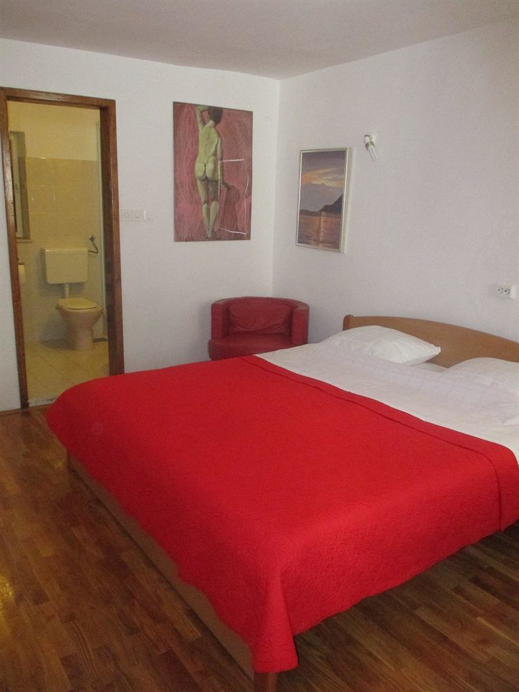 Peppino - Old Town Appartement